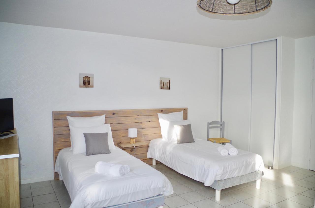 Hotel Les Trois Cedres Saint-Ouen-d'Aunis Exteriér fotografie